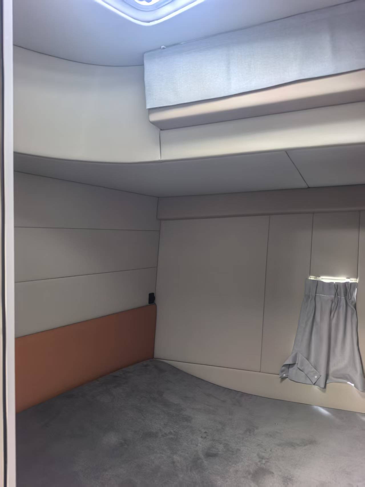 Guest cabin with double berth of Mazarin 55 sailing catamaran