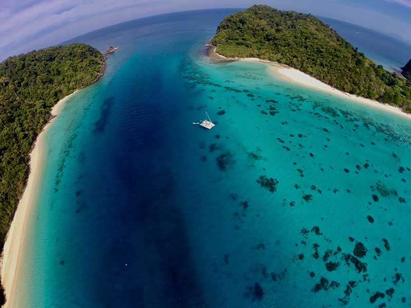 White-sand beach and turquoise water at Koh Rok